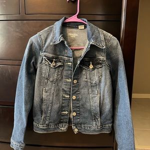 Ladies Levi’s denim jacket